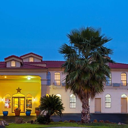 Days Inn By Wyndham Near Seaworld San Antonio Ngoại thất bức ảnh