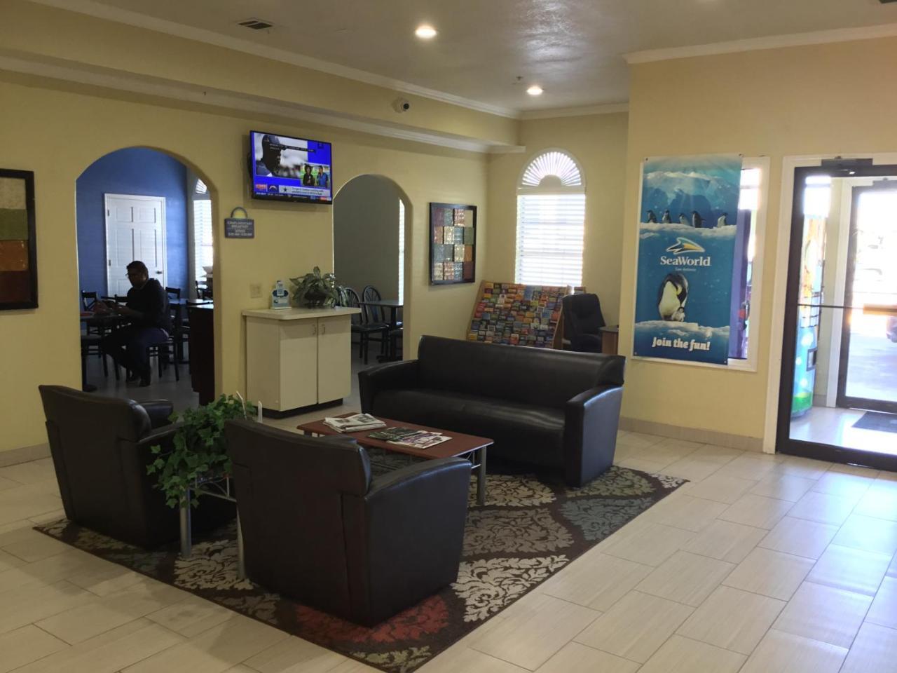 Days Inn By Wyndham Near Seaworld San Antonio Ngoại thất bức ảnh